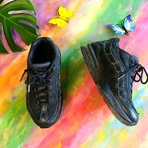 Boys Nike Airmax sneakers